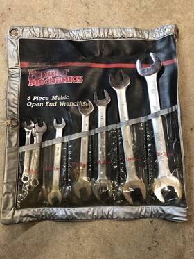 20210m Popular Mechanics Metric Wrench Set With Pouch
