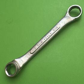 M-1618 S-k Sk M1618 Hand Tools Usa 6 Point Sae 1/2 Inch X 9/16 Stubby Offset Box Wrench Mpn M-1618 S-k Sk M1618 Hand Tools Usa 6 Point Sae 1/2 Inch X 9/16 Stubby Offset Box Wrench Mpn