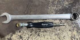 Ga358 Snap-on Tools Set Rare Hard Handle Air Chuck And 1 Inch Wrench