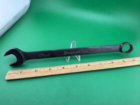 Goexm170 Snap-on Gsoexm17 Combination Wrench 12 Point Metric 17mm Black Oxide Finish Goexm170 Snap-on Gsoexm17 Combination Wrench 12 Point Metric 17mm Black Oxide Finish