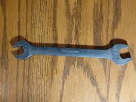 Gvo2022 Snap-on 5/8 Inch And 11/16 Double Open End Wrench Usa