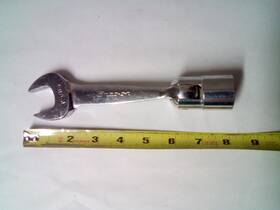 N8969 Snap-on Rare Tools 15/16 Inch Super Short Flex Head Wrench # 8 Long 12 Point N8969 Snap-on Rare Tools 15/16 Inch Super Short Flex Head Wrench # 8 Long 12 Point