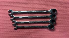 Oxrm704a Snap-on 4pc Ratcheting Combination Wrench Set Metric Flank Drive Oxrm704a Snap-on 4pc Ratcheting Combination Wrench Set Metric Flank Drive