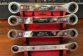 Rbm10-19 Snap-on Tools Rbm604 10-19mm Ratcheting Box Wrench Set 12 Point Usa 4 Pieces