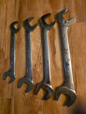 V534b Snap-on V548b V544b V540b Wrench Set Includes 1 1/2 3/8 1/4 And 1/16 Wrenches
