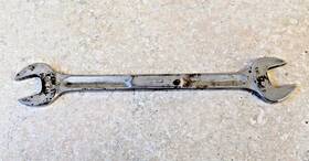 Vs2628 Snap-on 13/16 Inch - 7/8 Double Open Ended Wrench Pre-owned Free Shipping