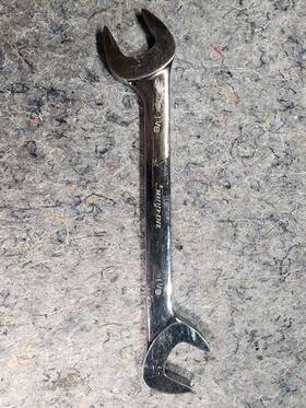 Vs35b Snap-on Snap-on. 1 1/8 4 Way. Open End. Angle Head Wrench. Like New. No Damage