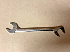 Vsm5227 Snap-on 27mm Four-way Angle Head Wrench Used/altered Vsm5227 Snap-on 27mm Four-way Angle Head Wrench Used/altered
