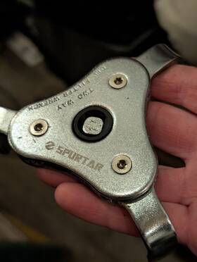 Fwo039fa Spurtar Universal Oil Filter Wrench 3 Jaw Adjustable Tool For 2-1/2 Inch To 4-9/16