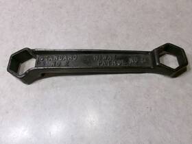 Standard D455 Automobile Hiway Patrol No 3 Axle Nut Wrench