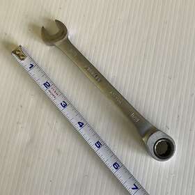 85-904 Stanley 5/8 Inch Ratcheting Combination Box Wrench 12 Point Model