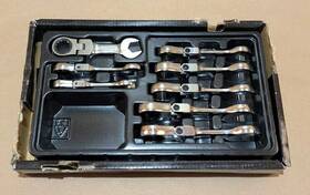 9925m Sunex - 8pc Metric Stubby Flex Head Combination Ratcheting Wrench Set