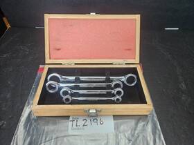 Tools & More #wcg-4mm And 4 Pc Metric 8mm-19mm Gearless Ratchet Box Wrench Set