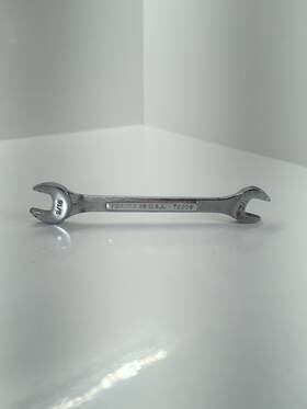 72209 Trw Vintage Usa 9/16 In X 1/2 Sae Wrench Open End