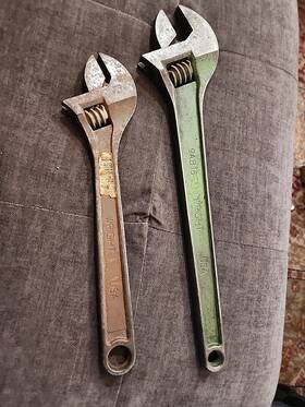 9ab12 Wright 9ab15 Lot Of 2 Used 12 Inch And 15 Adjustable Wrench Set
