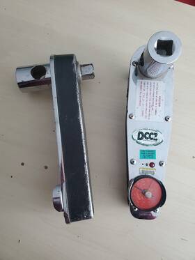 8472 Wright Tool Dial Torque Wrench 1 Inch Drive - 2 000 Ft Lbs 122 Max Length