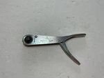 Vintage Crick-it 3/8" Drive Squeeze Handle Ratchet Davenport Tool Usa. Fixed Price $25.00.