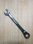 Husky 5/8" Sae 12 Pt Combination Rachet Wrench Black 26707P. Fixed Price $9.88.