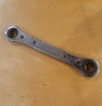 Challenger 5/8" 11/16" 12 Point Ratcheting Box Wrench Double End, Oal Steel. Fixed Price $9.95.