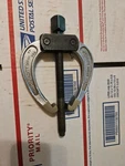 Craftsman 46901 5 1/2" Bearing Gear Puller. Fixed Price $15.00.