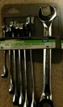 New Pittsburgh Ratcheting Combo Wrench 7 Peices Set Metric 61400. Fixed Price $29.99.