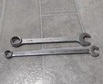 Mac Tools Combination Wrenches CW20 5/8" CWL14L 7/16". Fixed Price $21.99.