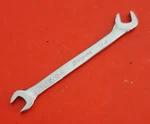Snap-on DS1516A Offset Angle Open End 15/64 X 1/4" Ignition Wrench Engraved. Fixed Price $13.43.