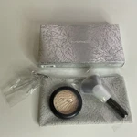Mac Firelit Kit Champagne Skinfinish Double Gleam Brush 143 Ses & Bag New. Fixed Price $24.00.