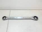Snap On R3032C 5/16 & 1" 12 Point Sae Offset Ratcheting Box Wrench Used. Fixed Price $64.99.