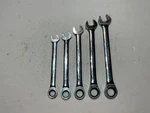 John Deere 5 Piece Ratcheting Combination Wrench Set Sae 1/2"-3/4". Fixed Price $60.00.