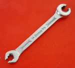 Snap-on Tools RXH810S 1/4 5/16 6PT Point Flare Nut Line Tubing Wrench Marked. Fixed Price $23.83.