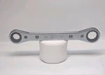 Snap On 5/8"-13/16" 12PT Sae Chrome Ratcheting Box End Wrench R-2026 Usa. Fixed Price $13.24.