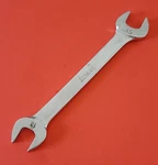 Snap-on Tools Usa VOM1315 13MM X 15MM Double Open-end Wrench. Fixed Price $22.83.