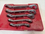 Mac 5 Offset Ratchet Double Box 1/4 -7/8 Sizes Used #12. Fixed Price $49.99.