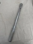 Snap-on QC2R100 Torque Wrench Click Type 200-1000 In. Lb. 3/8" Drive Us. Fixed Price $189.99.