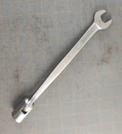 Snap On Tools FHOM17 17MM Flex Head Socket Wrench. Fixed Price $45.00.