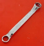Snap-on Tools XS1416A 7/16" 1/2" 12PT Point Short Offset Box Wrench Engraved. Fixed Price $24.83.