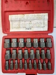 Snap-on Piece Screw Extractor Set REX25B 1/8" Thru 7/8" Used. Fixed Price $150.00.