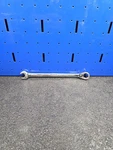 Snap-on SOEXRM11 11MM Flank Drive Plus Reversible Ratcheting Combination Wrench. Fixed Price $35.99.