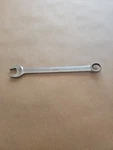 Snap 11/16" 12PT Sae Chrome Combination Wrench Usa OEXH22. Fixed Price $18.00.