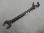 Snap-on DS2422A 3/8'' X 11/32" Sae 15 /60 Offset Open End Ignition Wrench. Fixed Price $28.49.