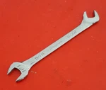 Snap-on DS2018A 5/16" X 9/32" Angle Offset Open End Ignition Wrench Read 104. Fixed Price $13.43.