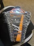 Gearwrench 9602N 16-PIECES 12 Point Reversible Ratcheting Combination Metric.... Fixed Price $150.00.