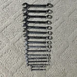 Snap OEXM6-OEXM19 5-19MM 16 Piece 12 Point Metric Combination Wrench Set Usa. Fixed Price $350.00.