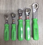 Matco Tools Wrdmg 8 10 13 14 15MM Offset Metric Ratchet Wrenches Green Handle. Fixed Price $149.99.