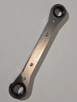 New Snap-on Tools 5/8" 11/16" Chrome Ratcheting 12-POINT Box End Wrench R2022C. Fixed Price $29.95.