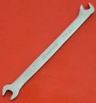 Snap-on Tools DS1010A Open Offset Midget Wrench 5/32" Usa Engraved 325. Fixed Price $13.83.