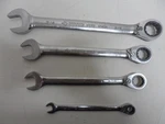 Husky Pro 4- Piece Ratcheting Combination Wrench Set Sae. Fixed Price $20.00.