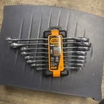 Gearwrench 8PC Metric Reversible Combination Ratcheting Set GWD8RRWMM New. Fixed Price $54.99.