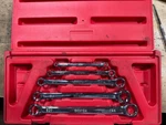 Mac Tools SBE5B 5-PC External Torx Box Wrench Set W/ Case. Fixed Price $150.00.